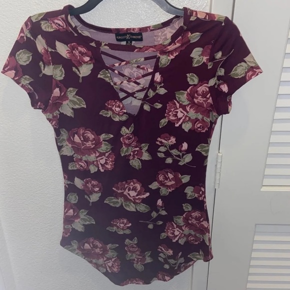 Top - Picture 2 of 4